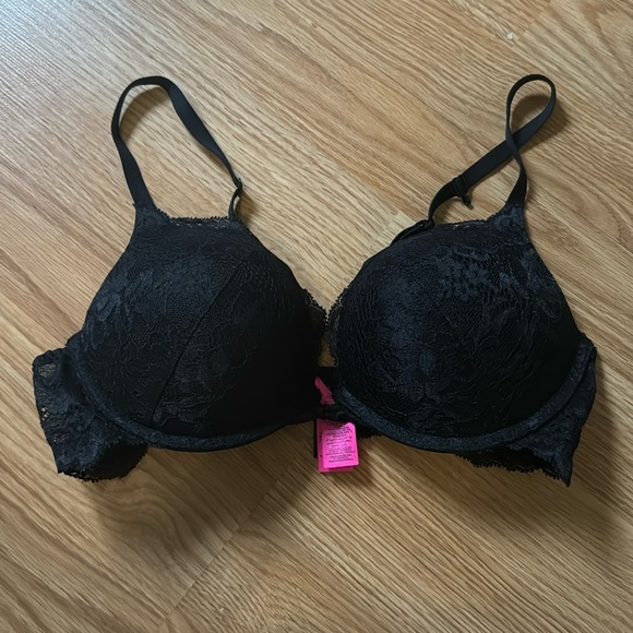 La Senza Bra 34B ✨4/30$✨ - Picture 1 of 3